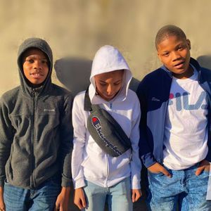 Meet your Posher, Tiaris